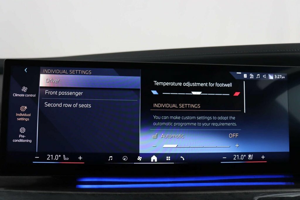 BMW i7 Saloon Black #89