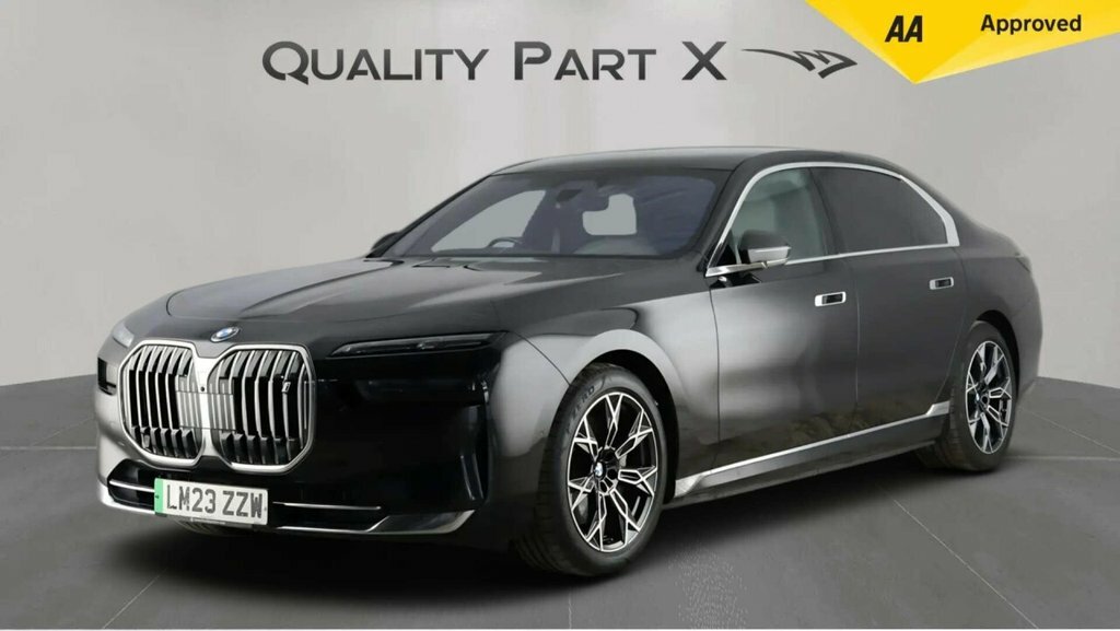 BMW i7 Saloon Black #3