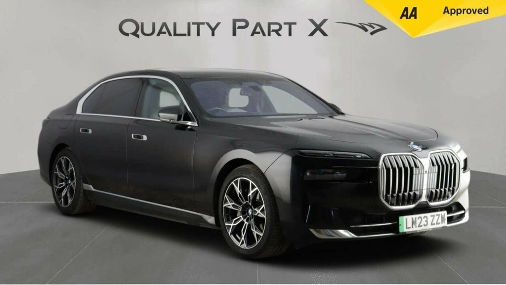 BMW i7 Saloon Black #1