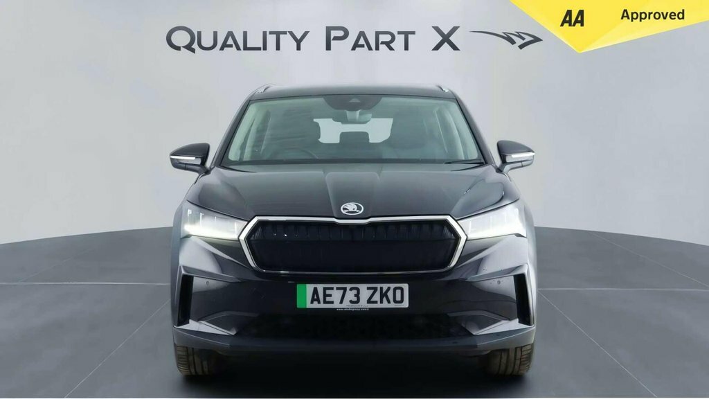 Skoda ENYAQ Suv Black #2