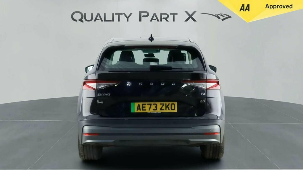 Skoda ENYAQ Suv Black #6