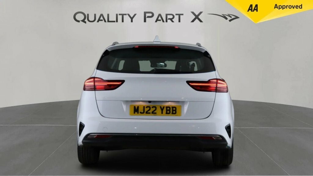 Kia Ceed Estate White #5