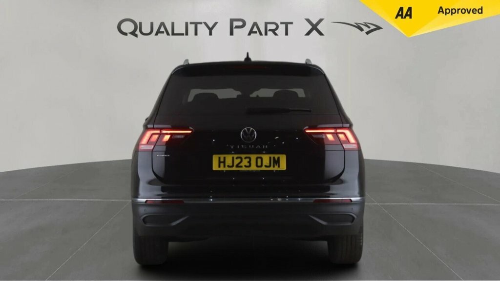 Volkswagen Tiguan Allspace Suv Black #5