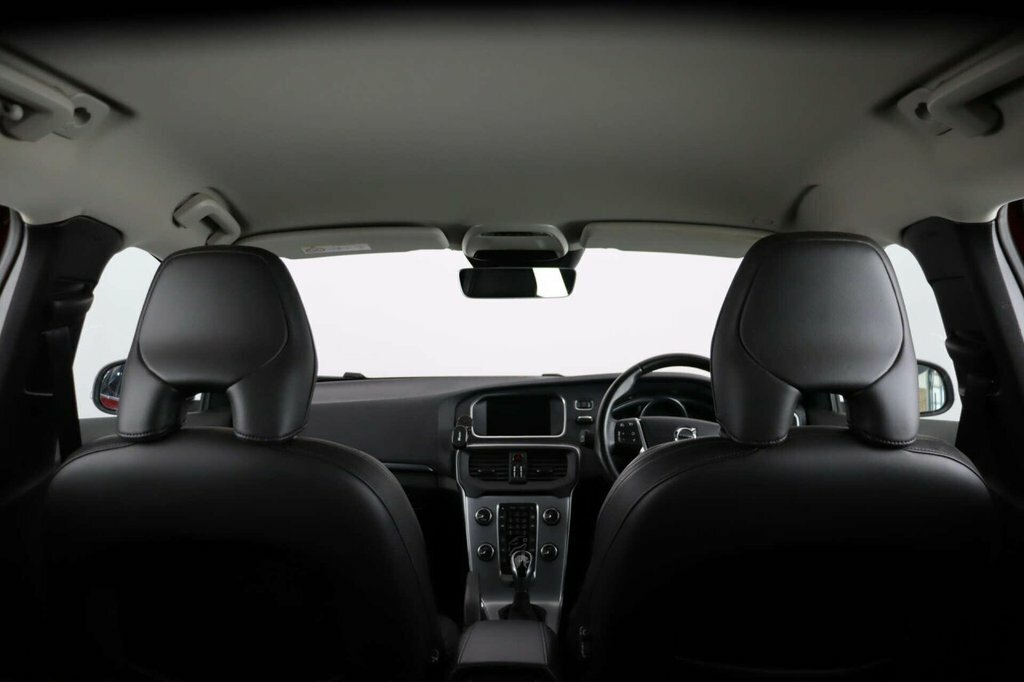 Volvo V40 2.0 D3 Inscription Edition Hatchback Silver #11