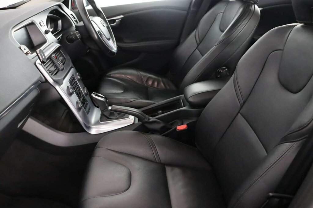Volvo V40 2.0 D3 Inscription Edition Hatchback Silver #14
