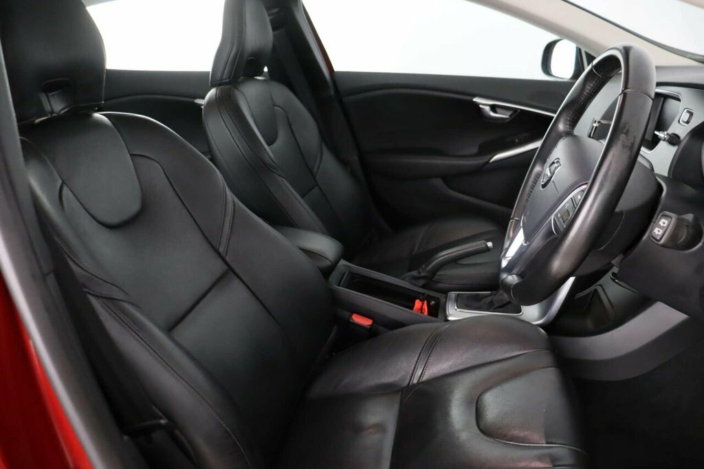Volvo V40 2.0 D3 Inscription Edition Hatchback Silver #13