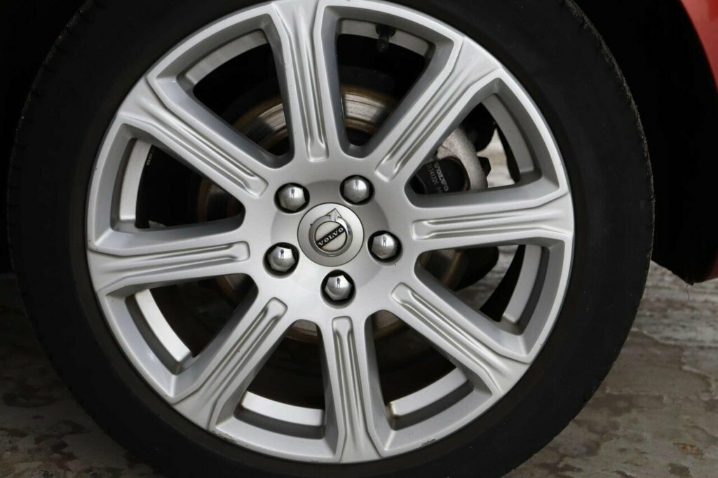 Volvo V40 2.0 D3 Inscription Edition Hatchback Silver #33