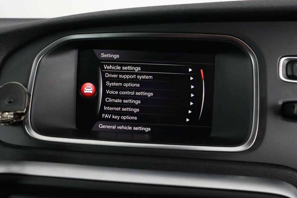 Volvo V40 2.0 D3 Inscription Edition Hatchback Silver #41