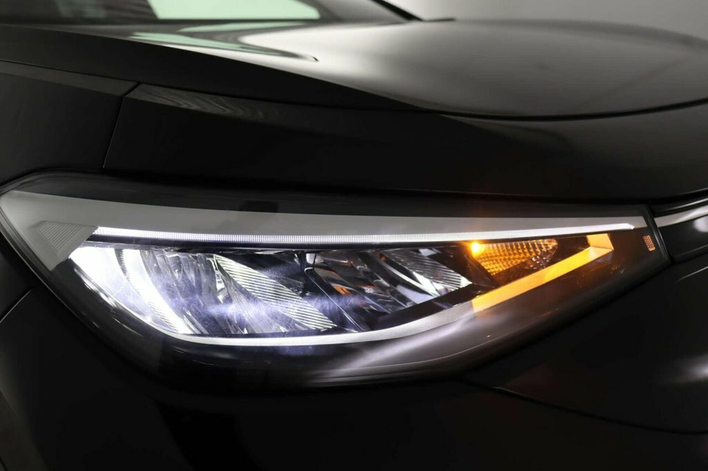 Volkswagen ID.4 Pro Performance 77Kwh Life White #26