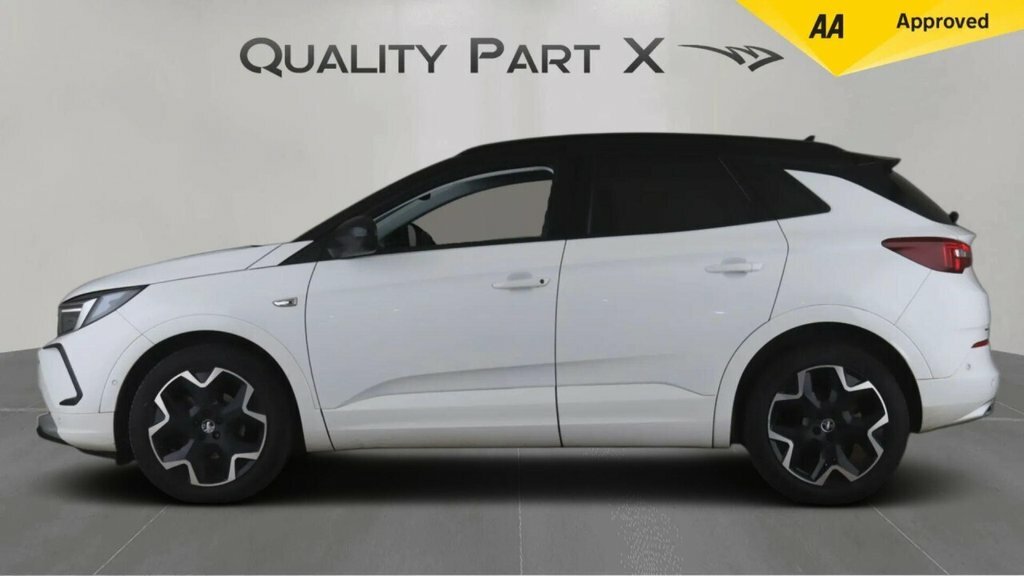 Vauxhall Grandland Suv WG23VBO White #4