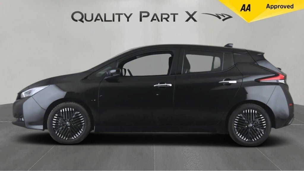 Nissan Leaf Hatchback OW23LHO Black #4