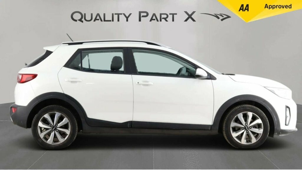 Kia Stonic Suv MT71KLP White #3