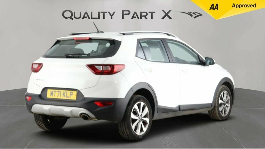 Kia Stonic Suv MT71KLP White #4