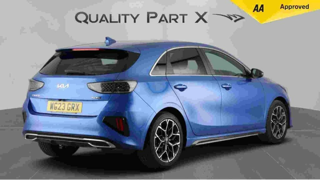 Kia Ceed Hatchback Blue #4