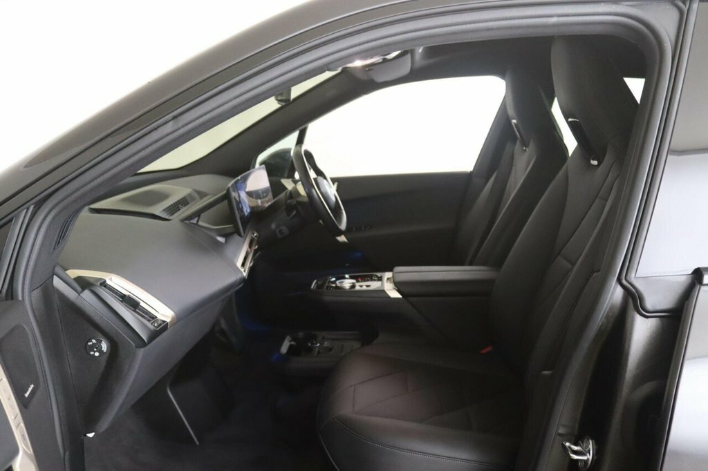 BMW iX Suv Black #8