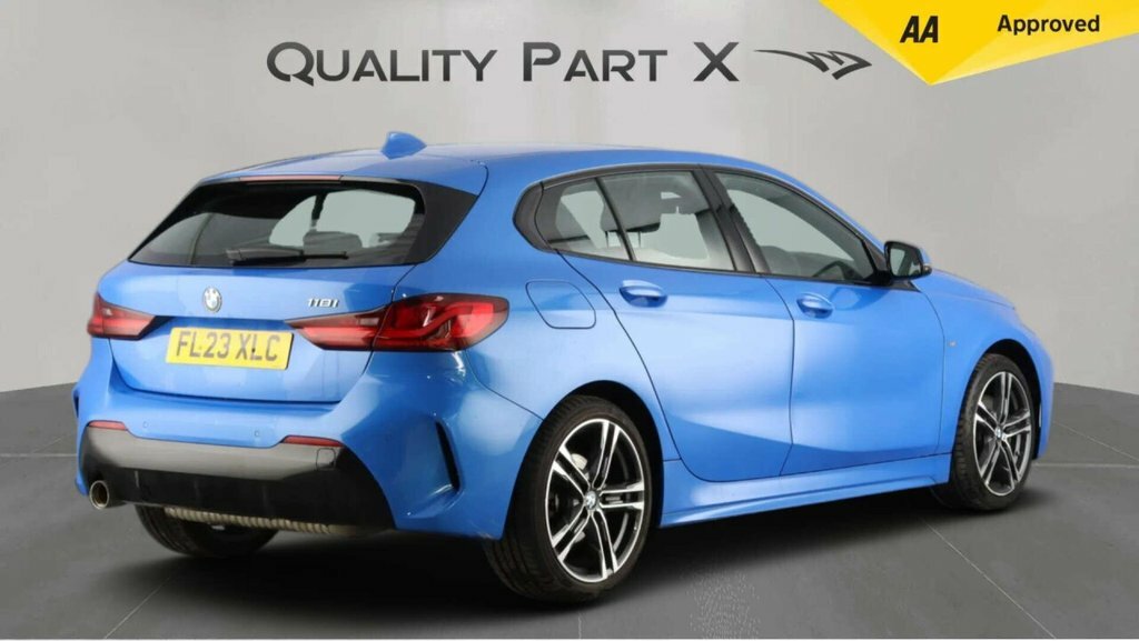 BMW 1 Series Hatchback FL23XLC Blue #5