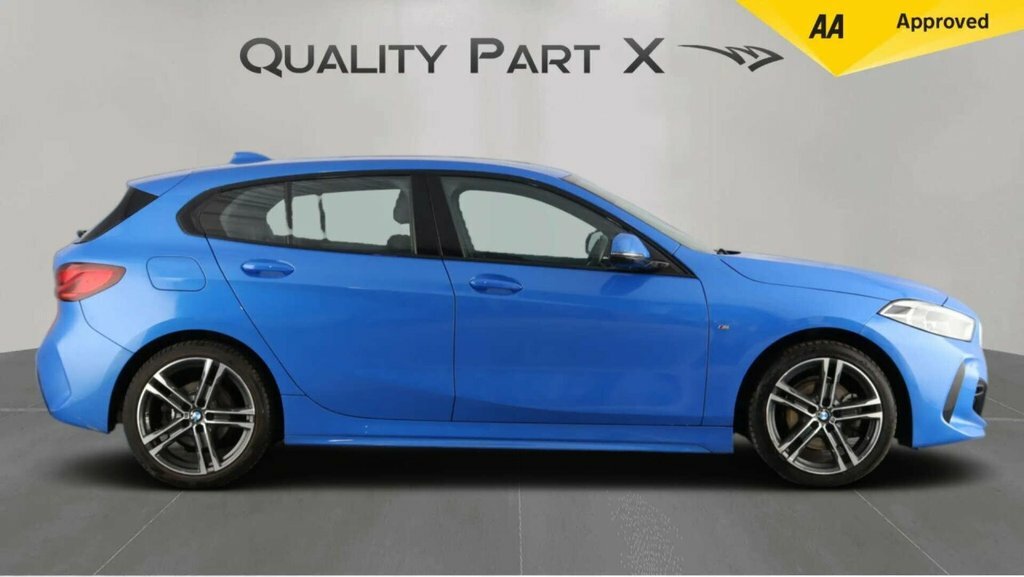 BMW 1 Series Hatchback FL23XLC Blue #4