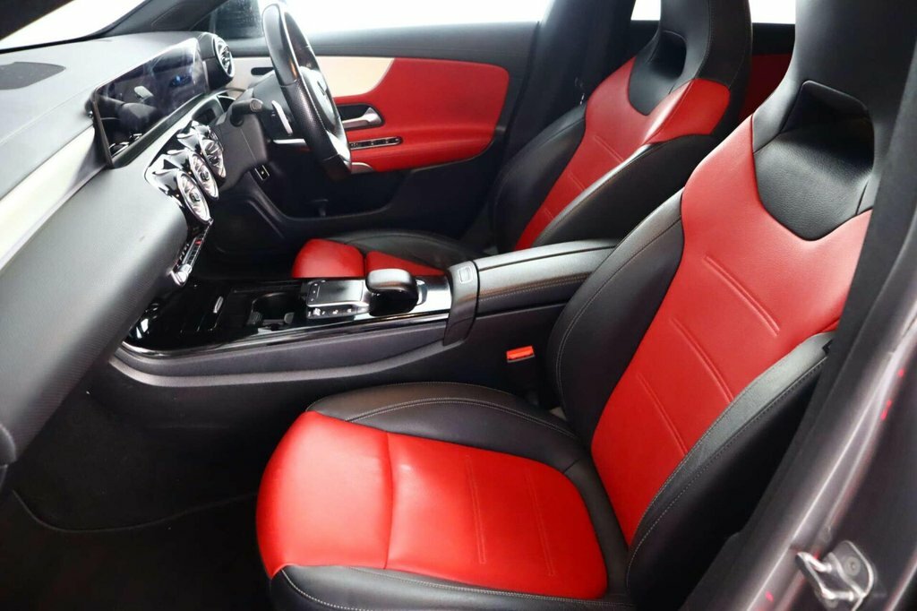 Mercedes-Benz CLA Class 200 Amg Line Executive Tip Black #14