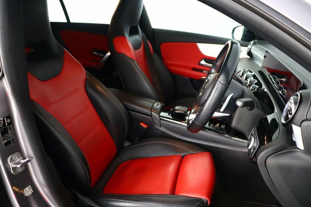 Mercedes-Benz CLA Class 200 Amg Line Executive Tip Black #13