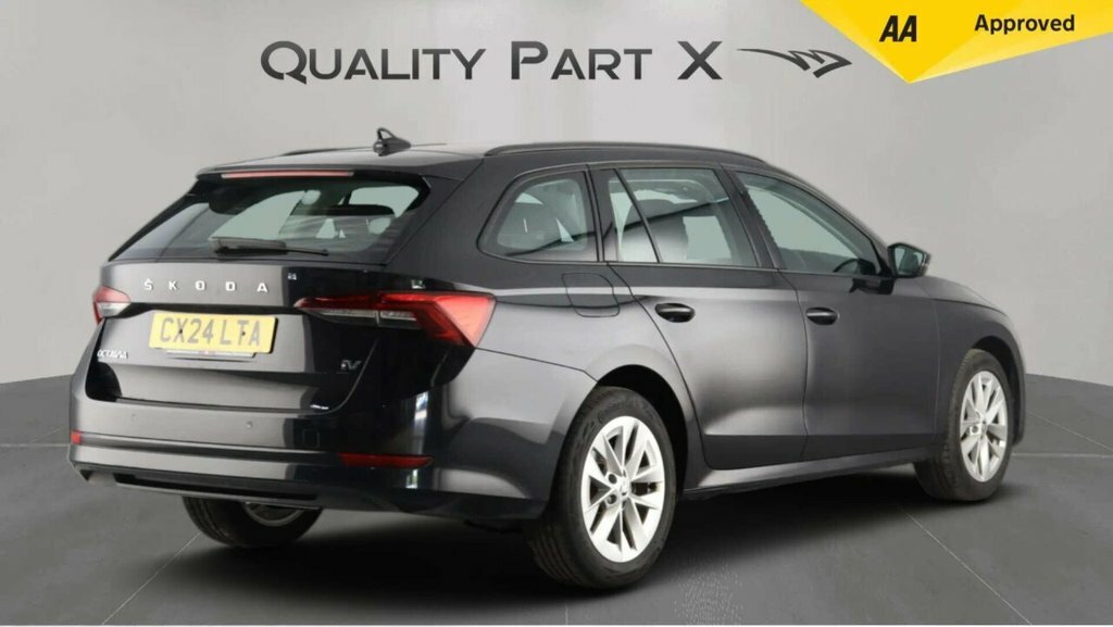Skoda Octavia Estate Black #5