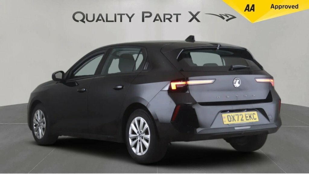 Vauxhall Astra Hatchback OX72EKC Black #5