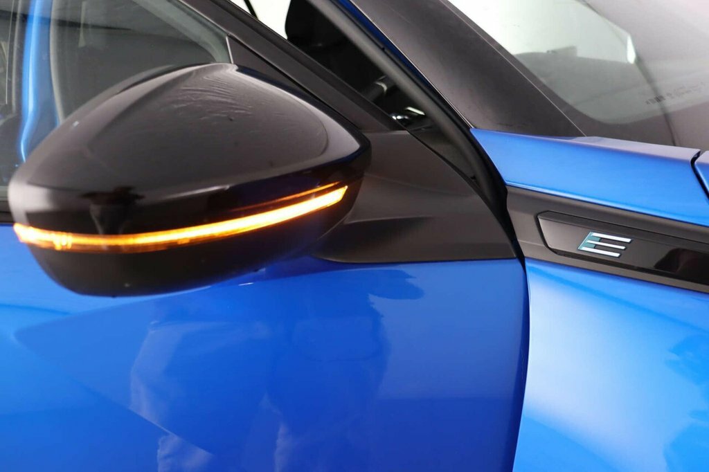 Peugeot e-2008 115Kw Active 54Kwh Grey #26