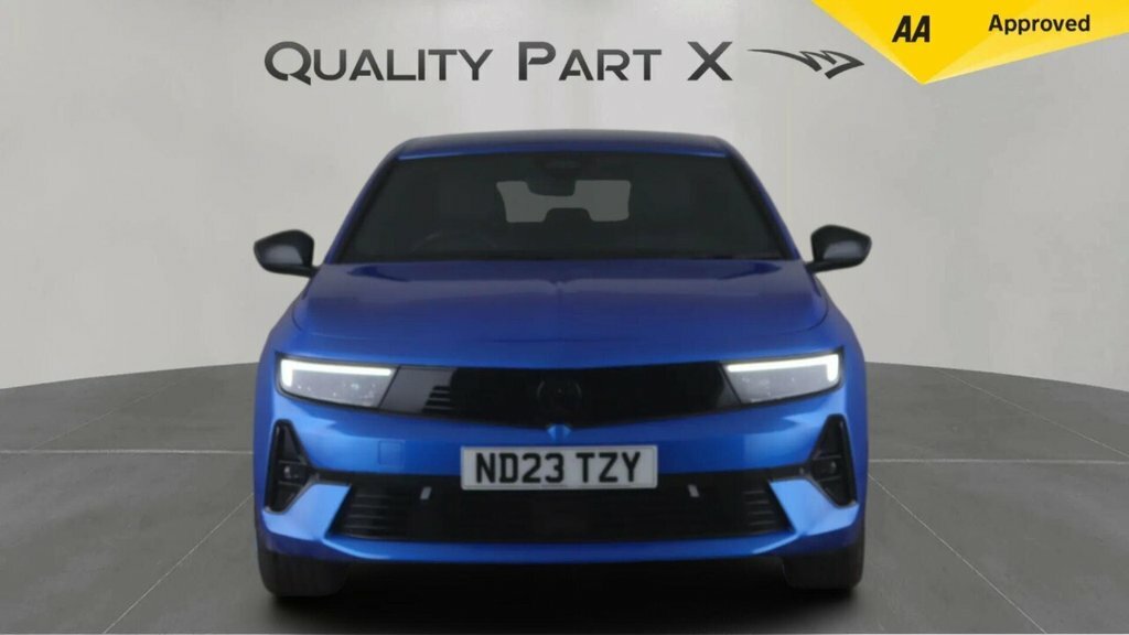 Vauxhall Astra Hatchback Blue #2