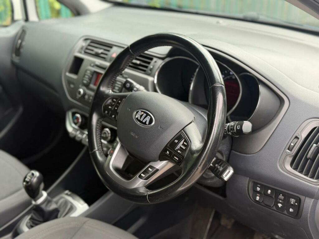 Kia RIO 1.4 Crdi Ecodynamics 3 Euro 5 Ss White #2