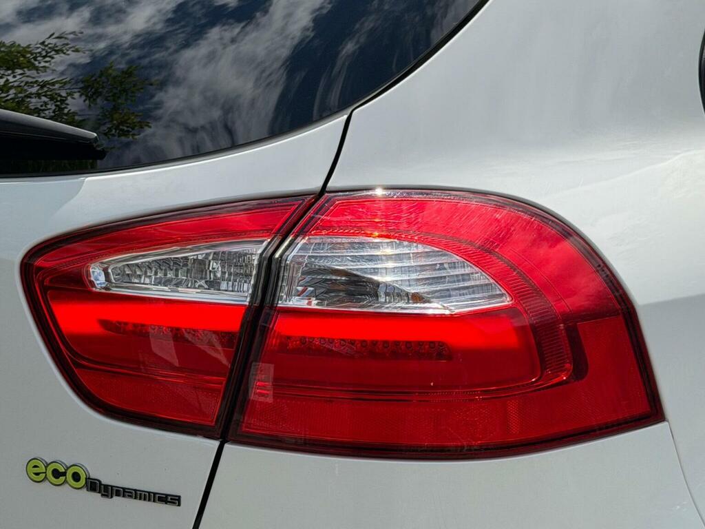Kia RIO 3 Ecodynamics White #9