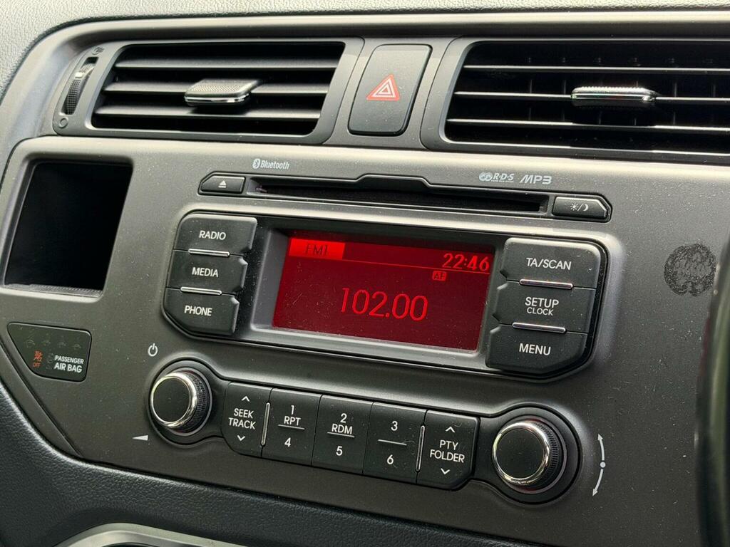 Kia RIO 3 Ecodynamics White #20
