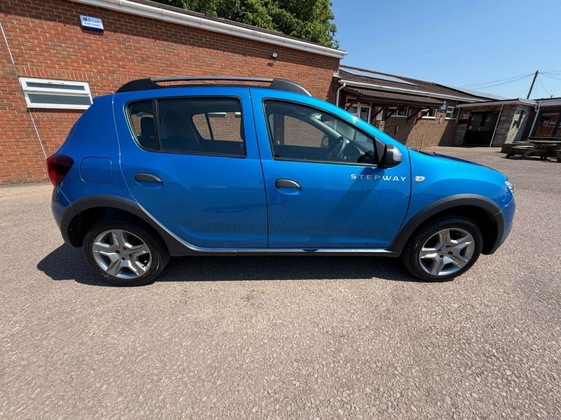 Dacia Sandero 1.0 Sce Essential Hatchback Blue #2
