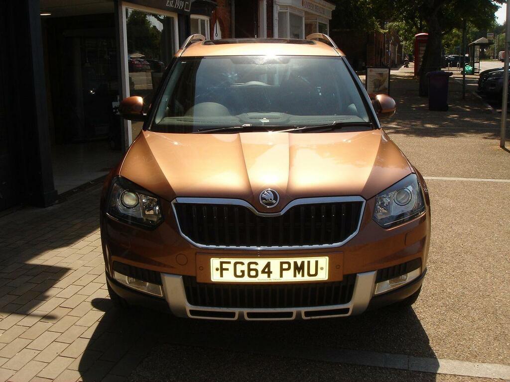 Skoda Yeti Outdoor Laurin Klement Tdi Cr 4X4 Brown #5