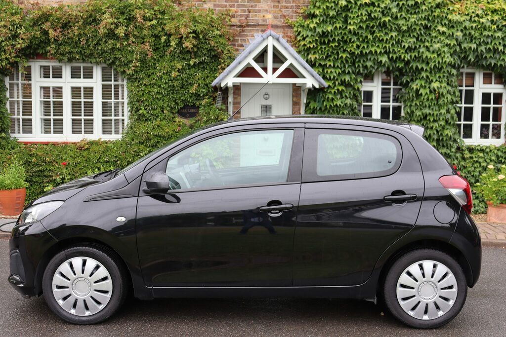Peugeot 108 1.0 Vti Active 2-Tronic Black #4