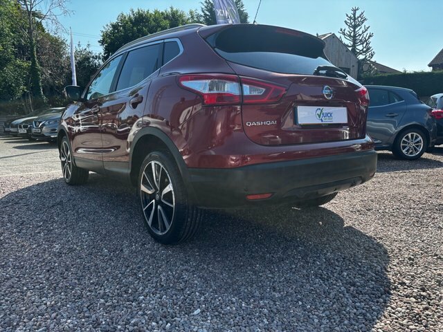 Nissan Qashqai 1.6 Dci Tekna Suv Xtron 2Wd Euro 6 S S LP65JDF Red #4