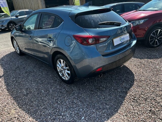 Mazda 3 2.0 Skyactiv-g Se-l Nav Hatchback Manua Blue #4