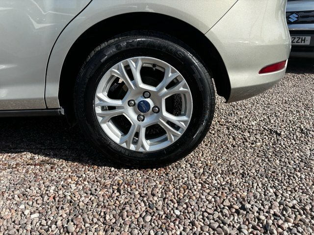 Ford B-Max 1.6 Zetec Mpv Powershift Euro 5 105 Ps Silver #6
