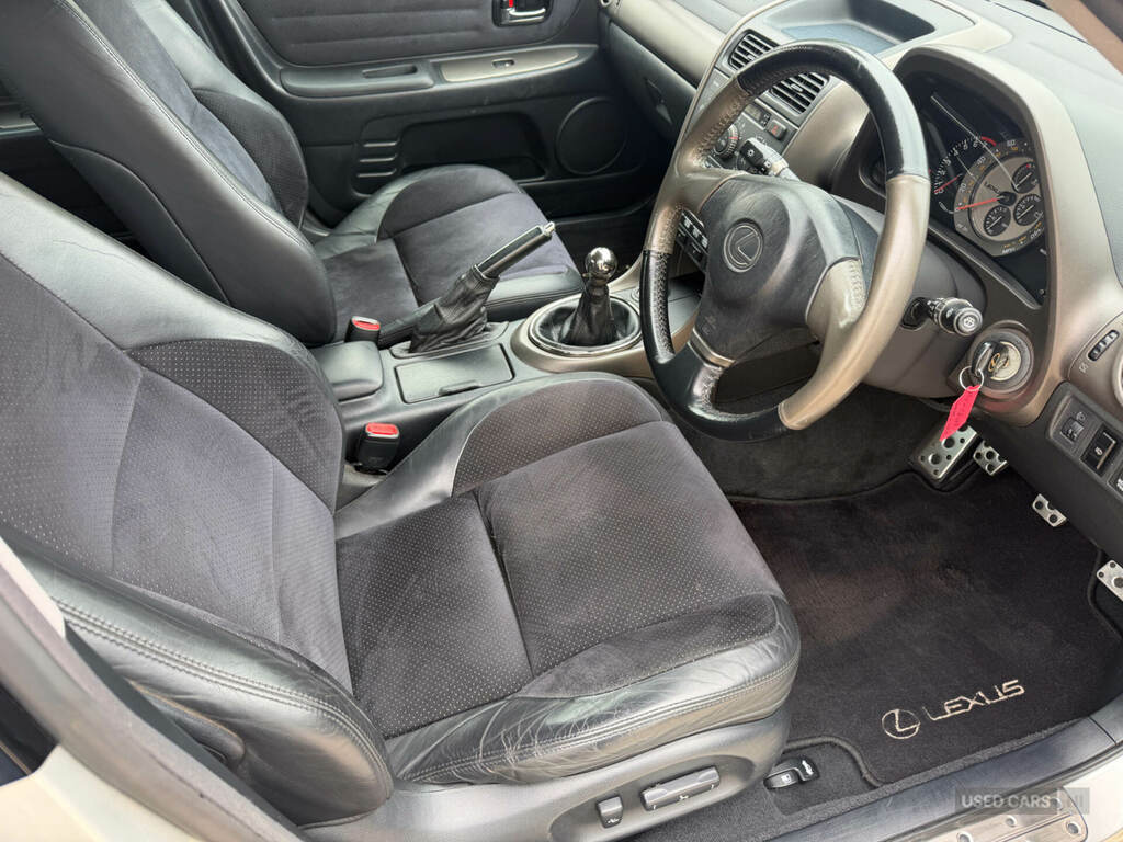 Lexus IS Saloon 2.0 S 200151 Green #13