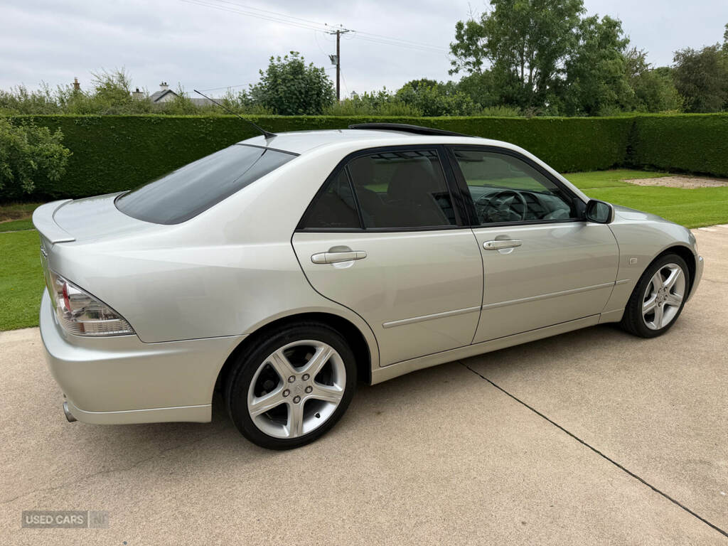 Lexus IS Saloon 2.0 S 200151 Green #10