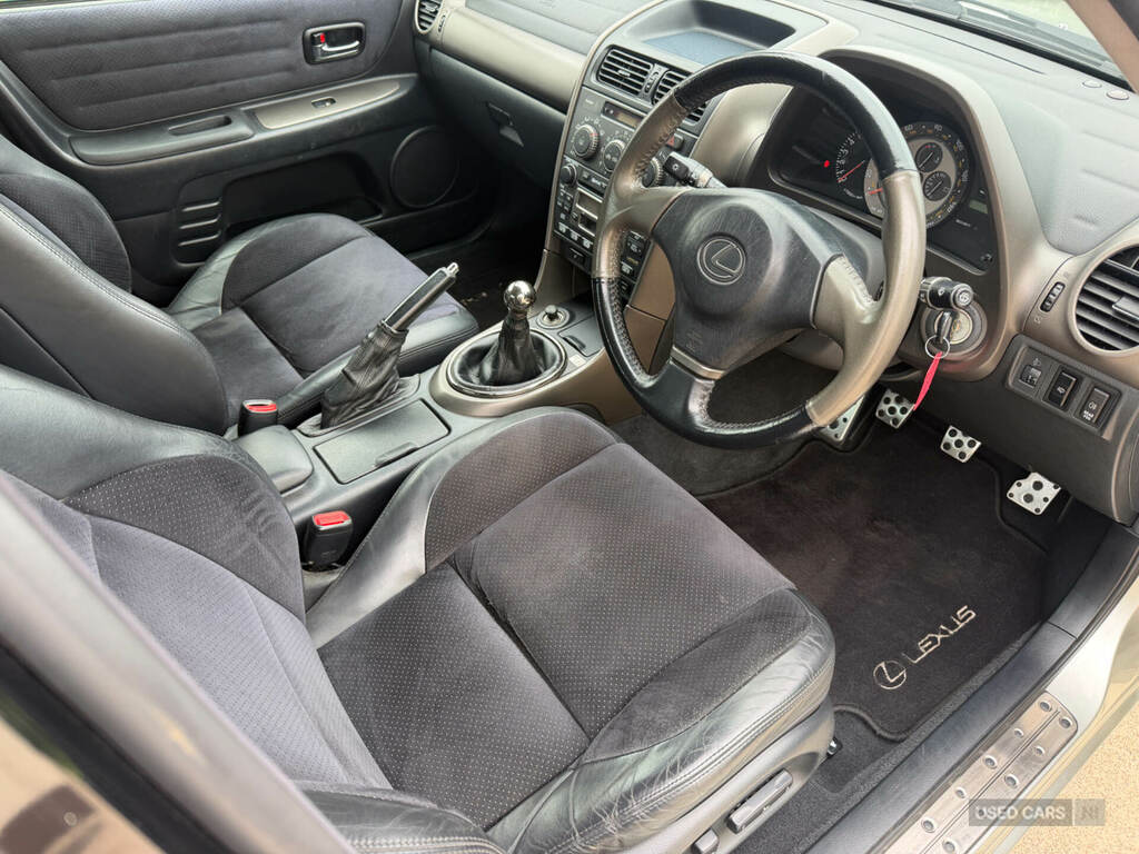 Lexus IS Saloon 2.0 S 200151 Green #12