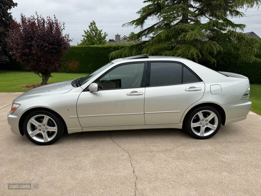 Lexus IS Saloon 2.0 S 200151 Green #6