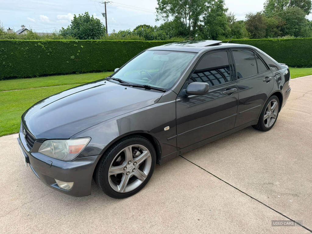 Lexus IS 200 2.0 Se Grey #3