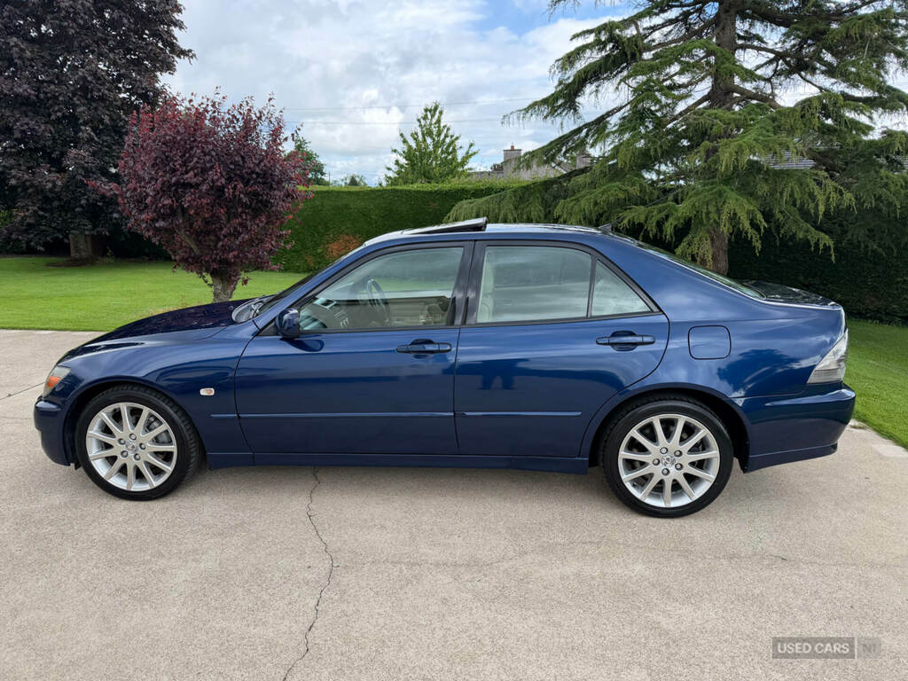 Lexus IS 200 2.0 Se Blue #4