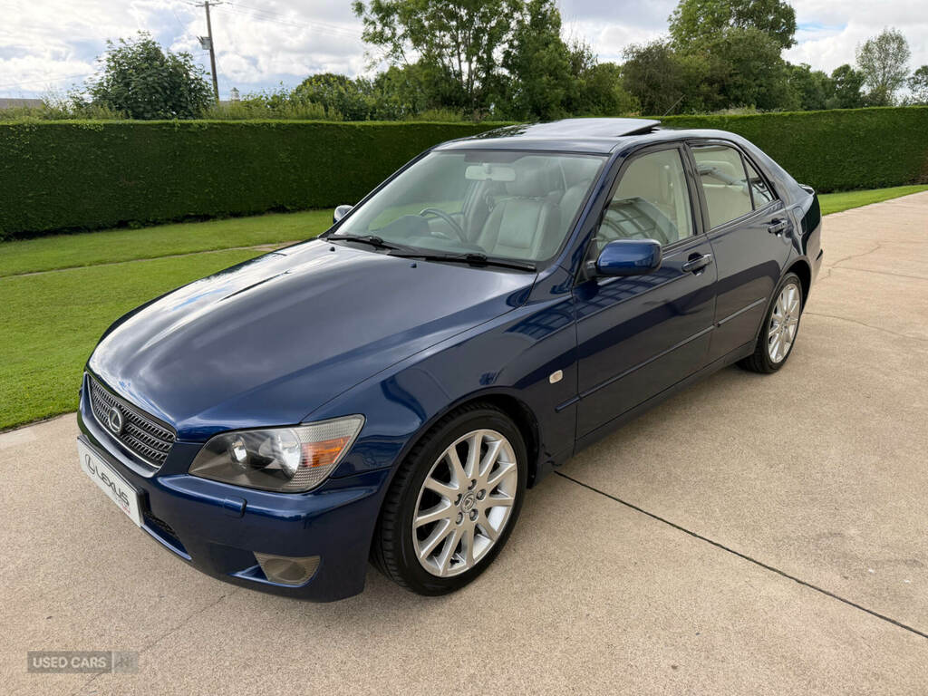 Lexus IS 200 2.0 Se Blue