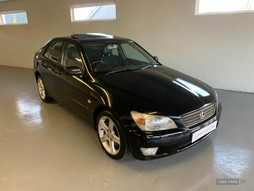 Lexus IS 200 2.0 Se Black