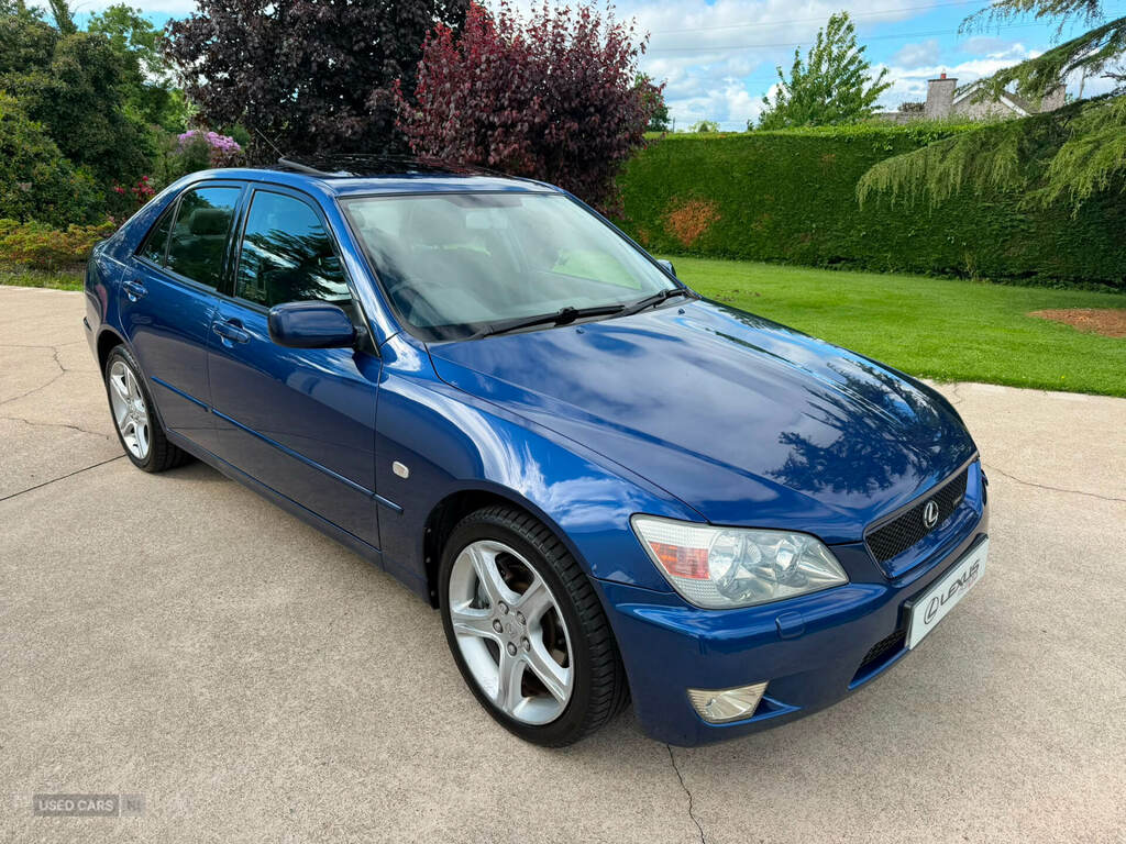 Lexus IS Se #9