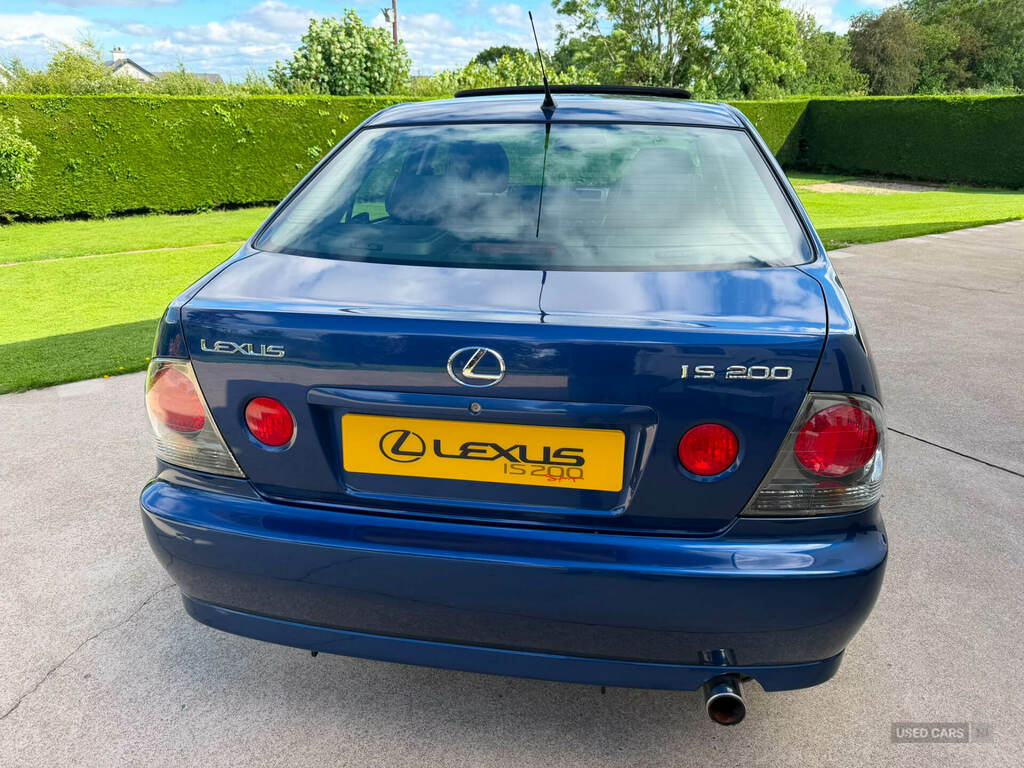 Lexus IS Se #8