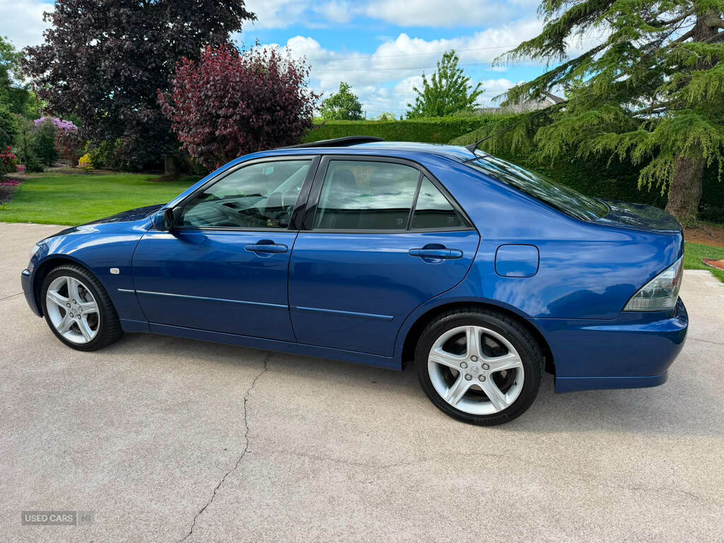 Lexus IS Se #10