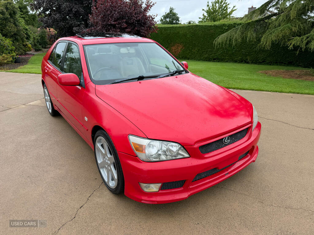 Lexus IS 200 2.0 Sport Red #5