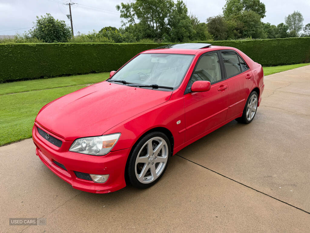 Lexus IS 200 2.0 Sport Red #3