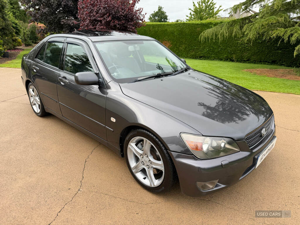 Lexus IS 200 2.0 Se Grey #3